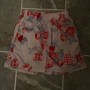 EE Shorts